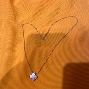 White pearl clover necklace